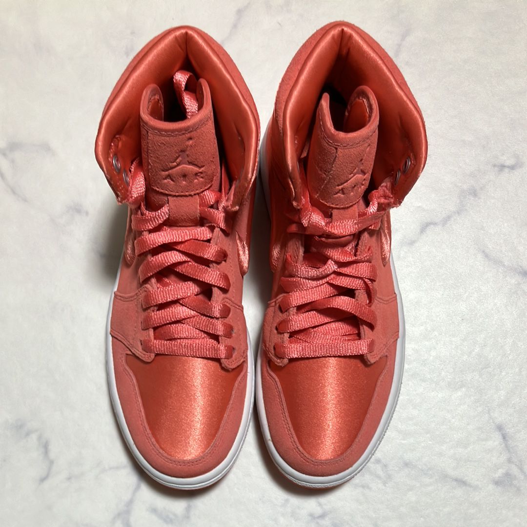 Nike Women's Air Jordan 1 Retro High "Season Of Her Sun Blush" 