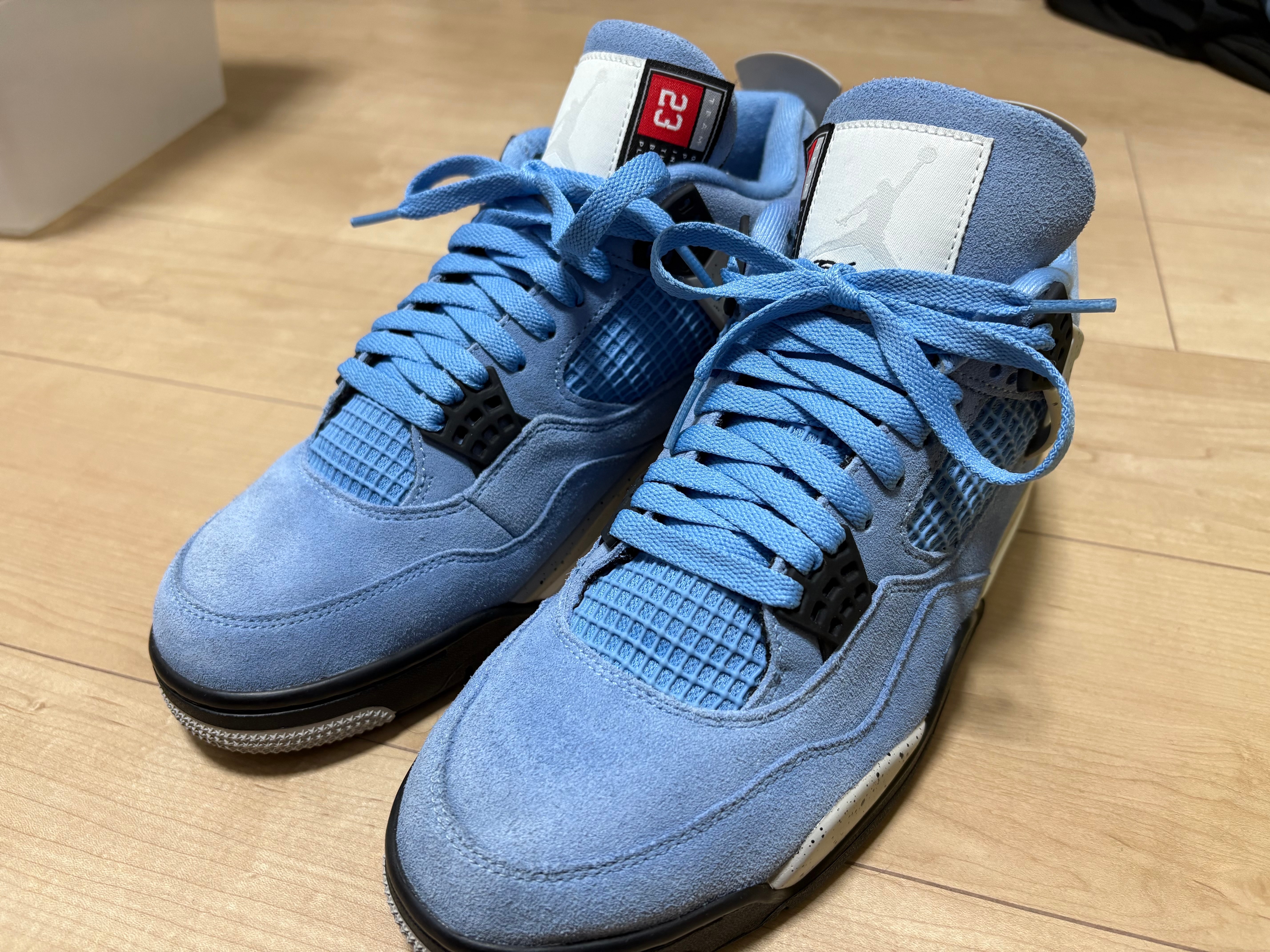 ナイキ エアジョーダン4 "ユニバーシティブルー"