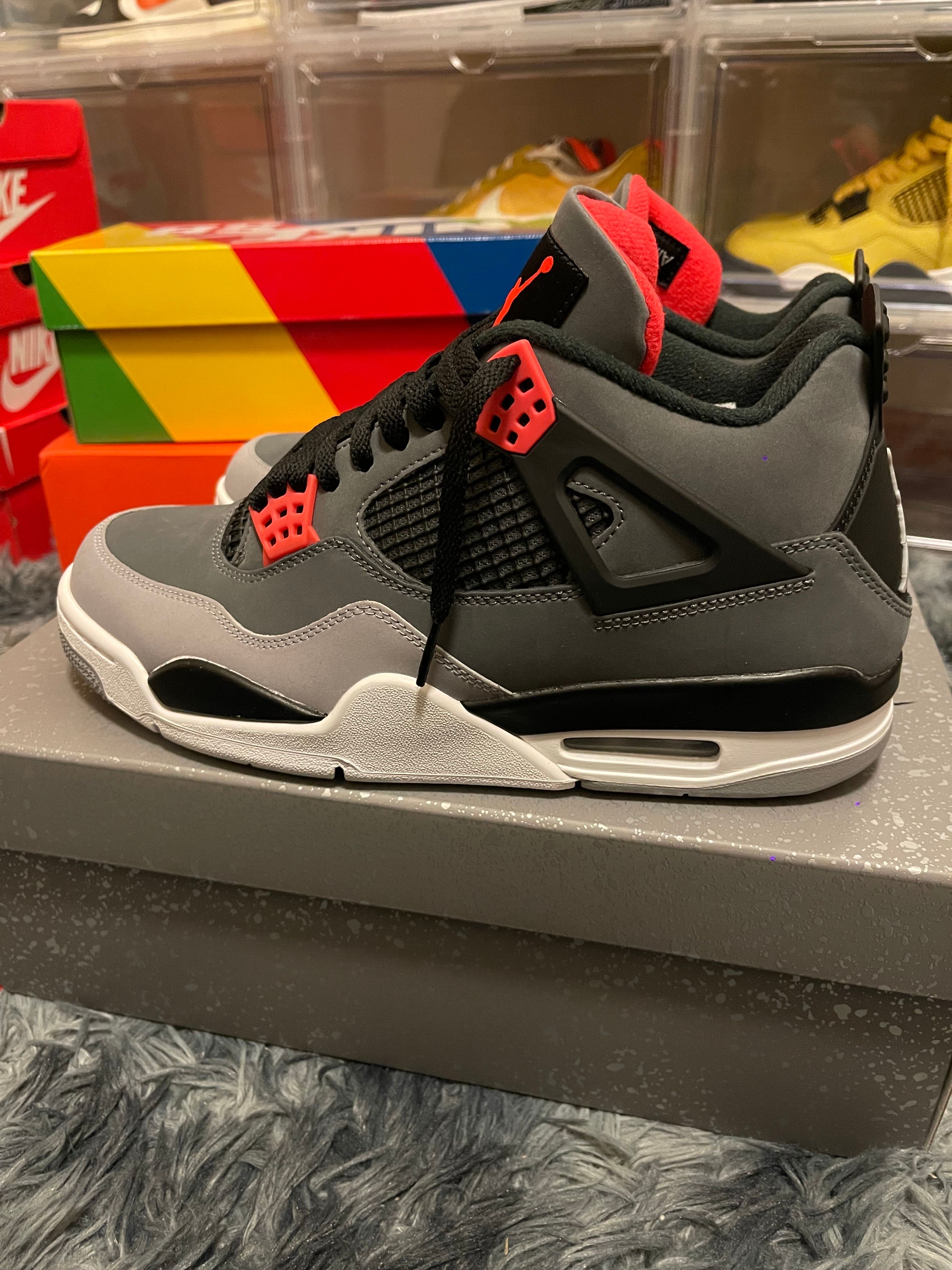 Nike Air Jordan 4 Retro "Infrared 23"