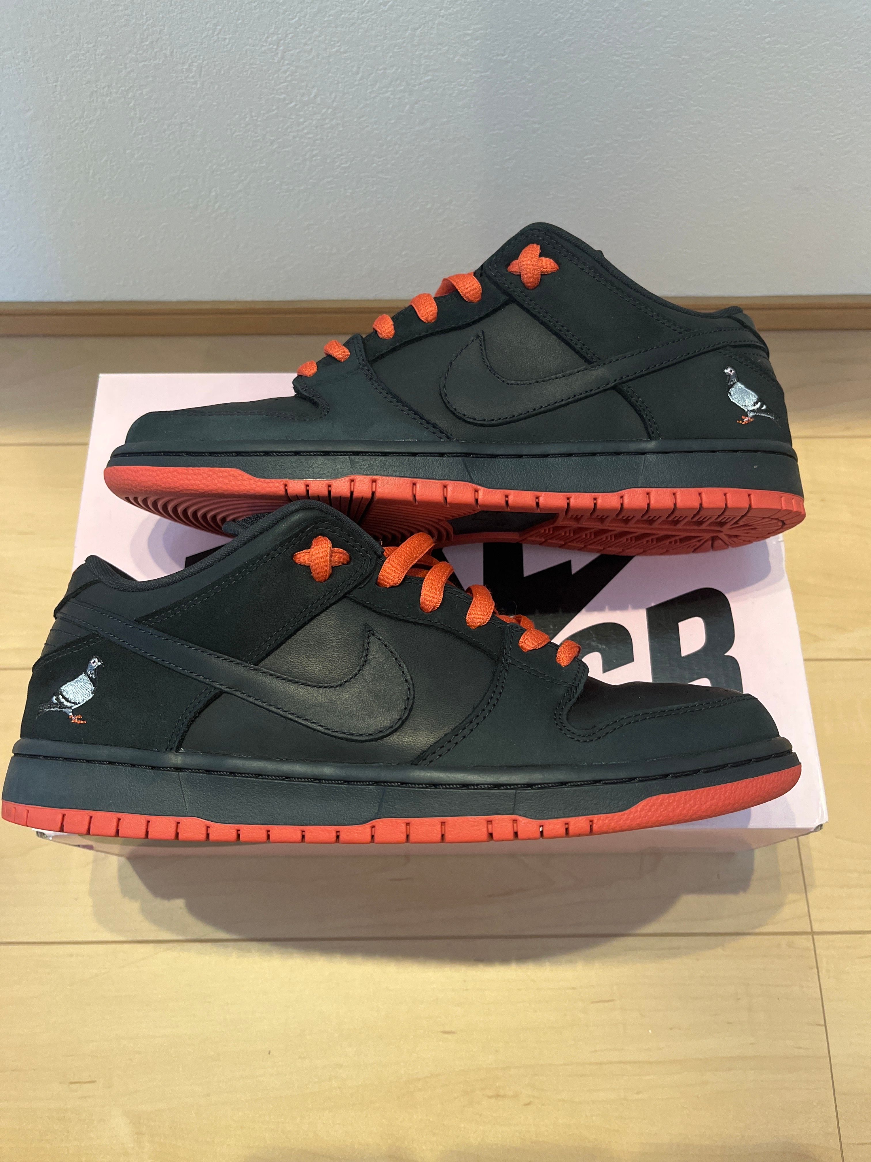 Nike SB Dunk Low TRD QS "Black Pigeon"