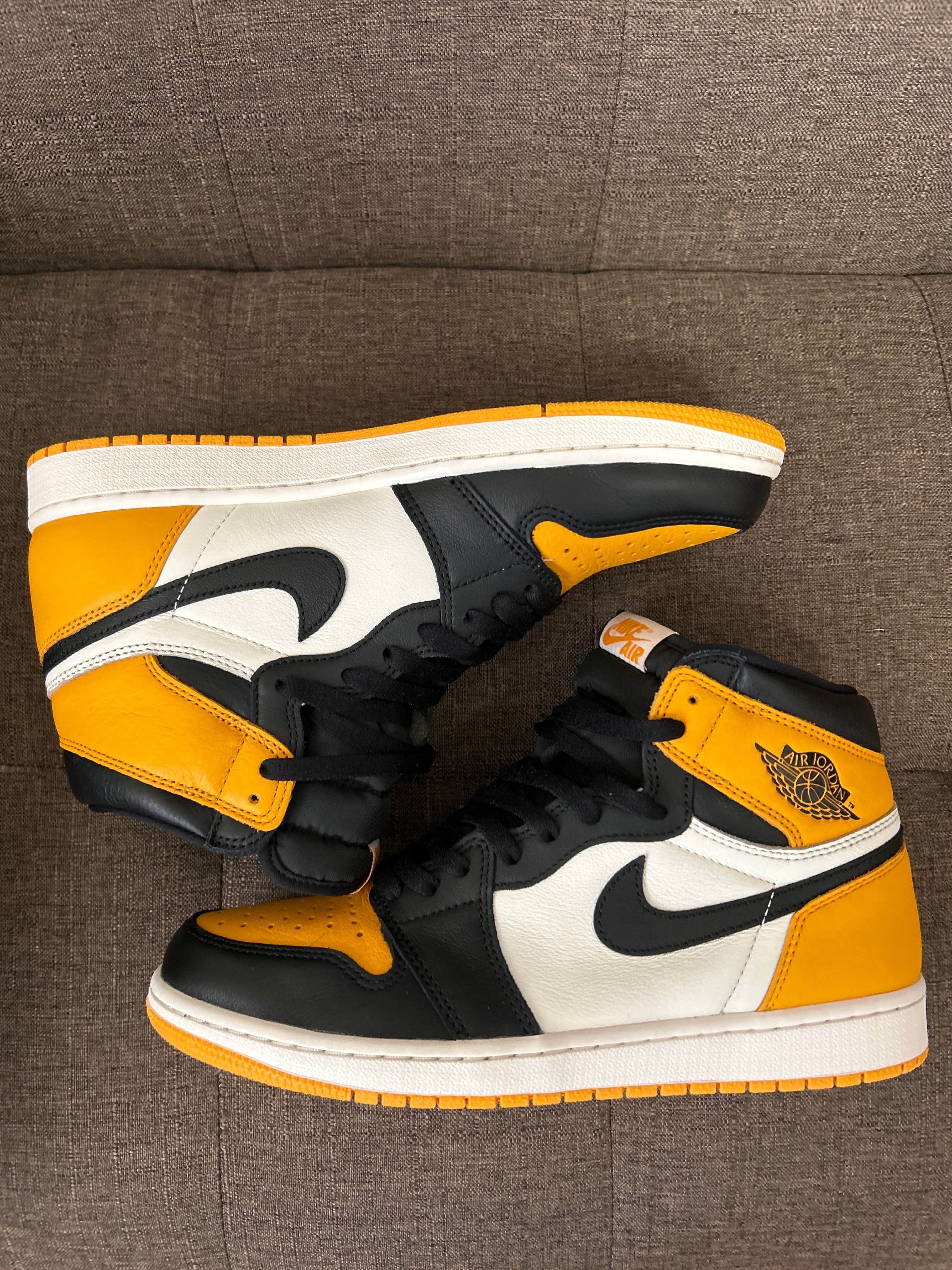 Nike Air Jordan 1 Retro High OG "Taxi"