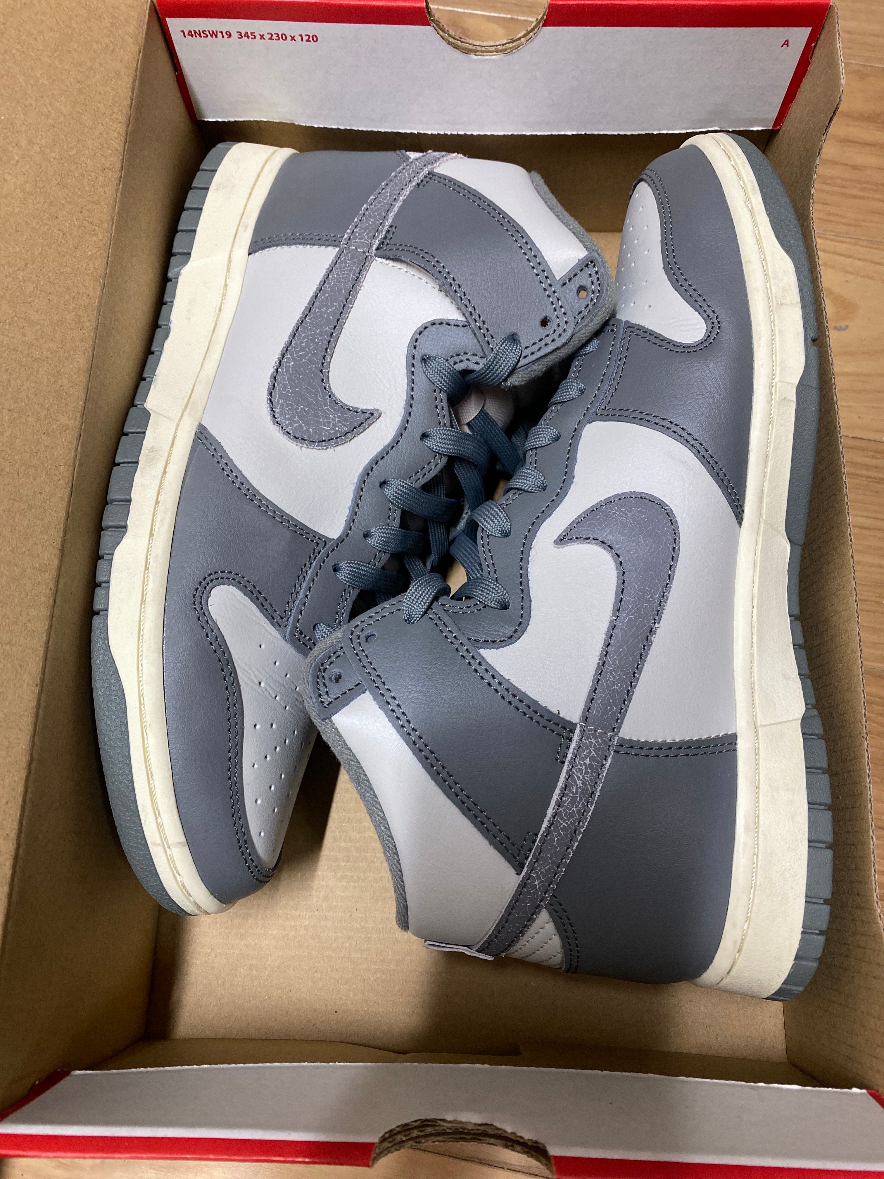 Nike Dunk High Retro SE Vintage "Light Bone and Tumbled Grey"