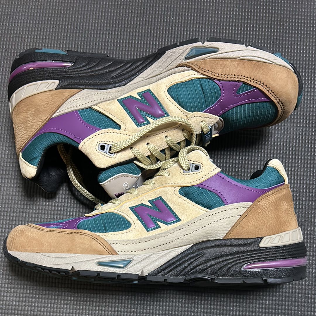 Palace × New Balance 991 "Taupe"