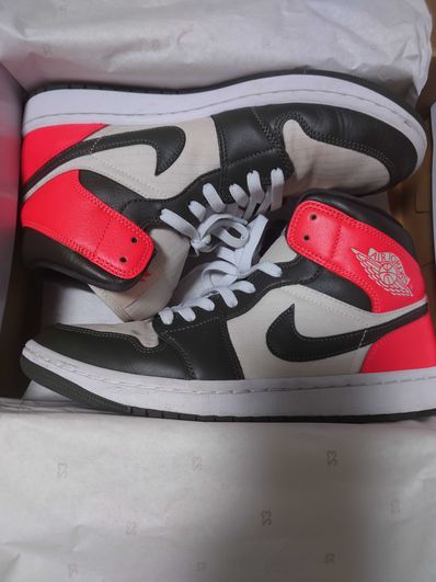 Nike Women's Air Jordan 1 Mid "Light Orewood Brown"