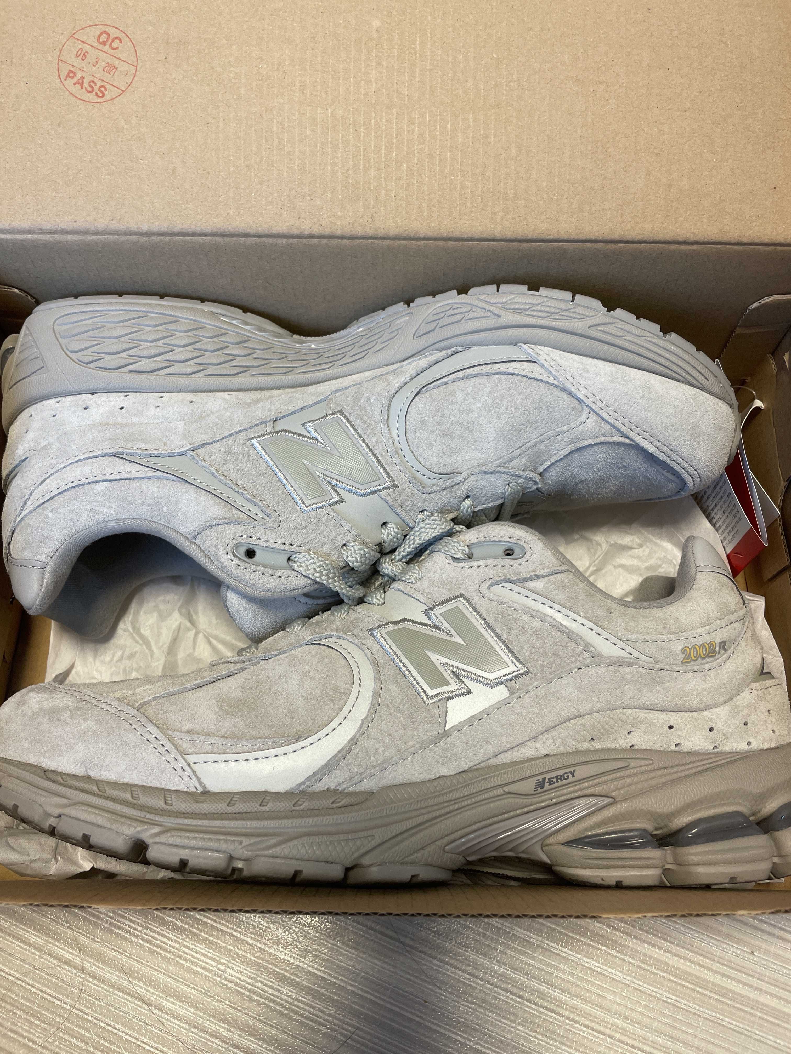 New Balance 2002R "Beige"