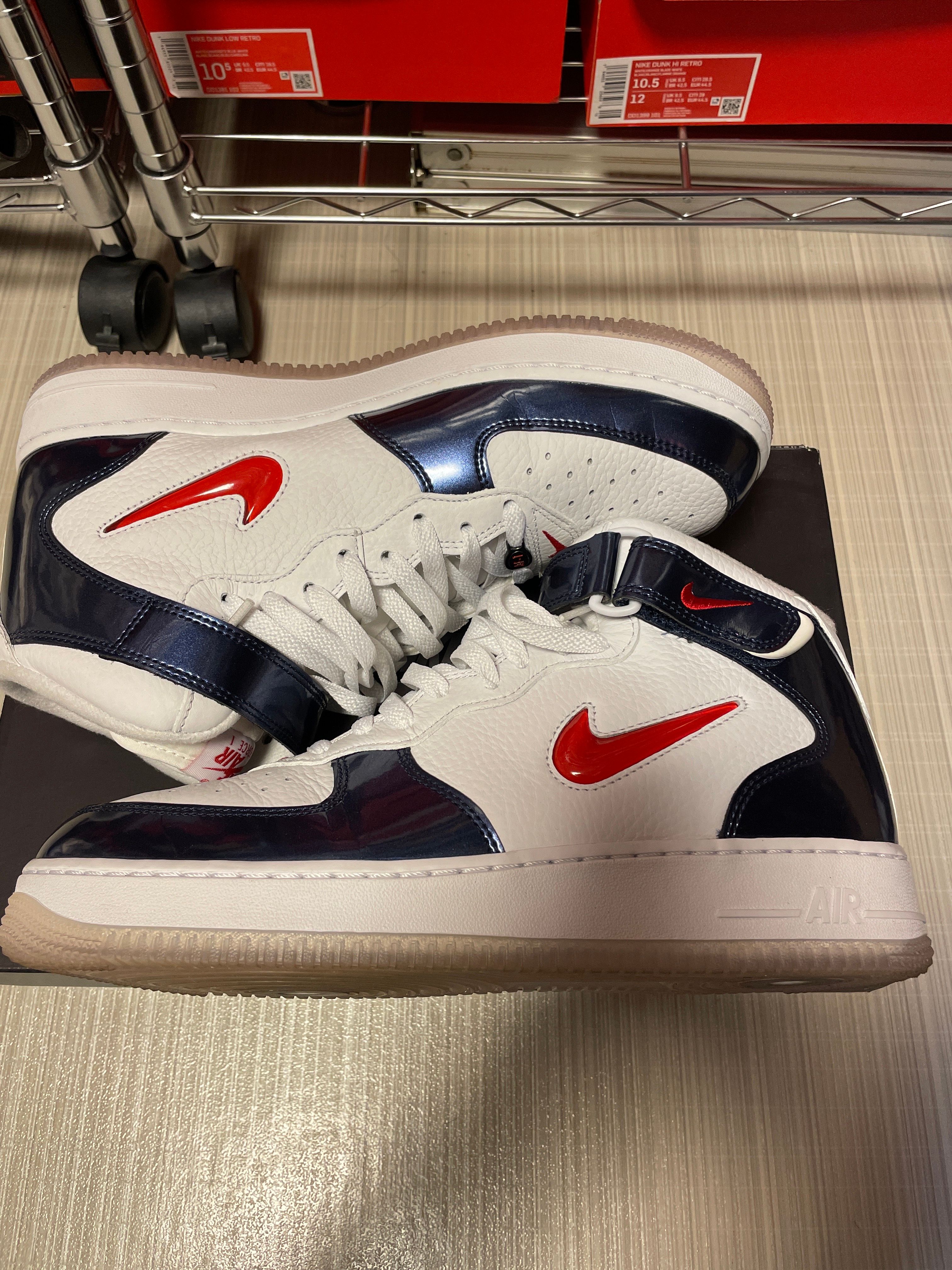 Nike Air Force 1 Mid QS "University Red and Midnight Navy"