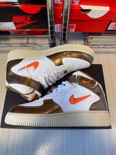 Nike Air Force 1 Mid QS