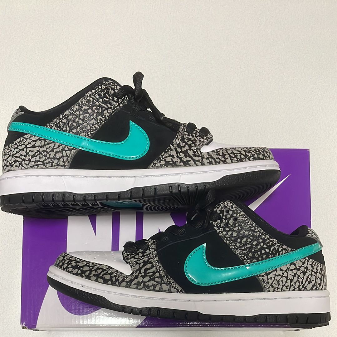 Nike SB Dunk Low "Elephant/Safari"