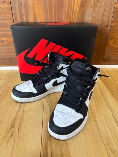 Nike GS Air Jordan 1 High OG "Bleached Coral"