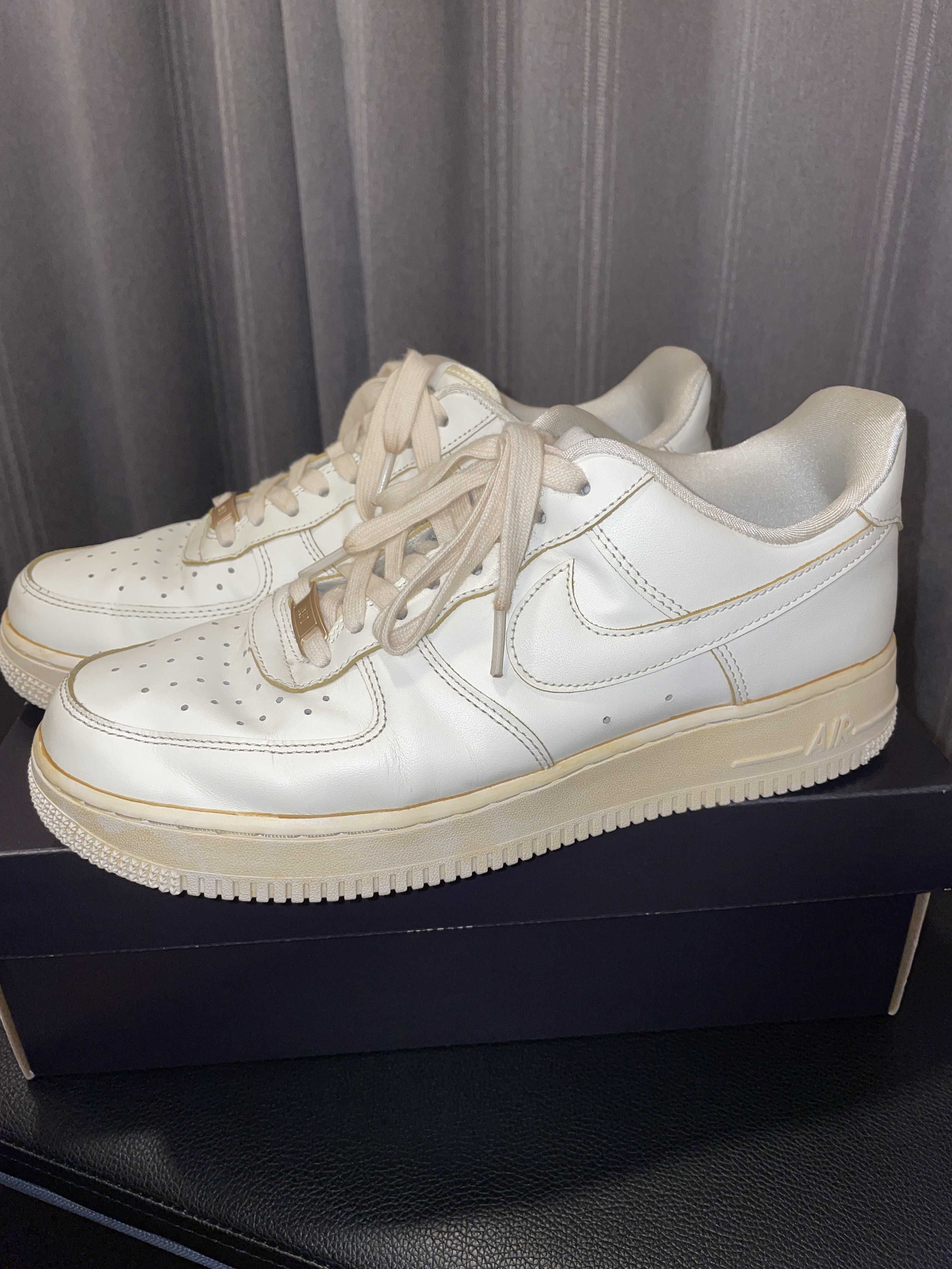 Nike Air Force 1 Low '07 LV8 "Made You Look"