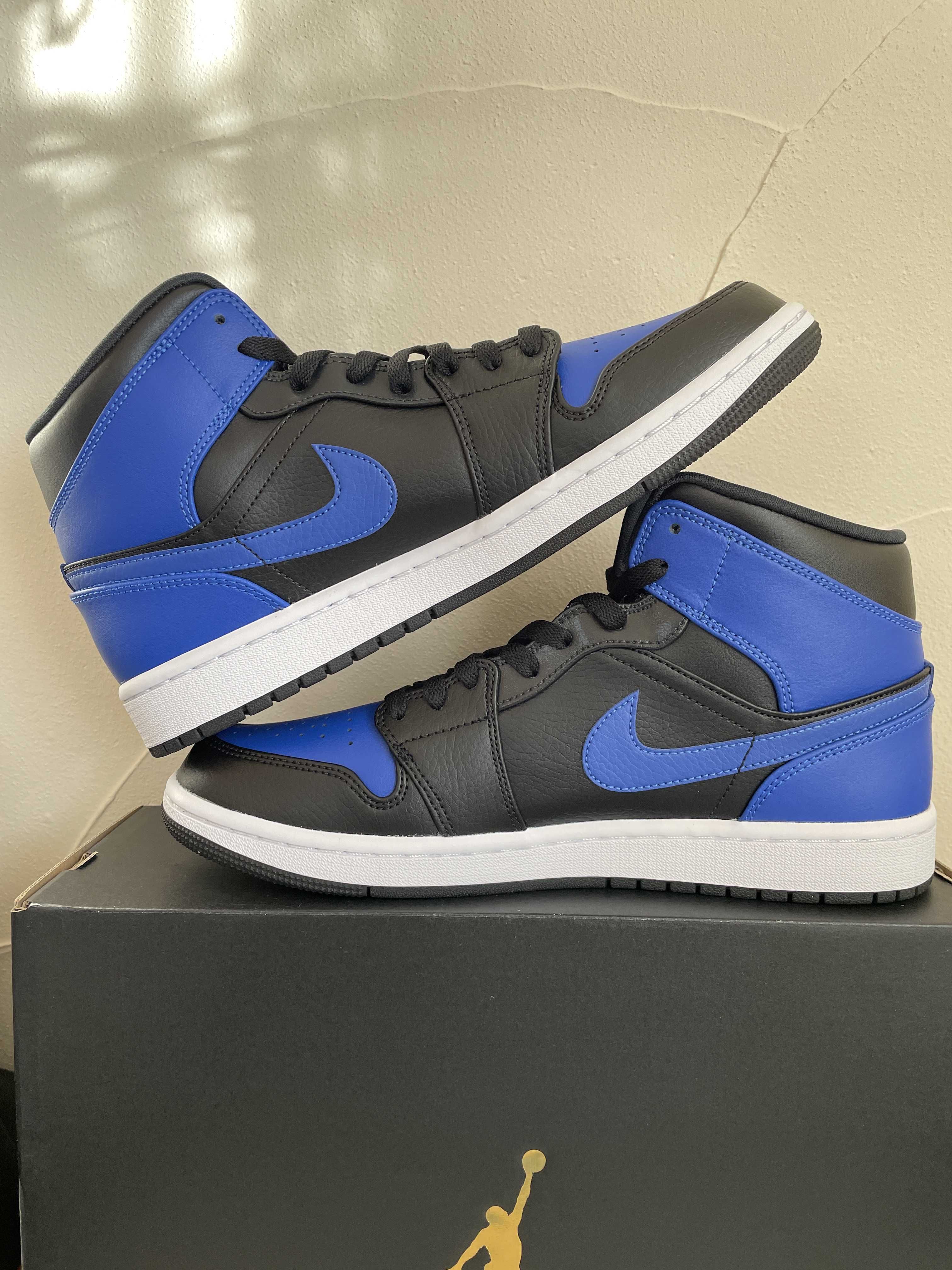 Nike Air Jordan 1 Mid "Hyper Royal"