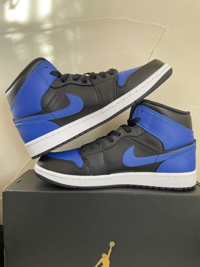 Nike Air Jordan 1 Mid "Hyper Royal"