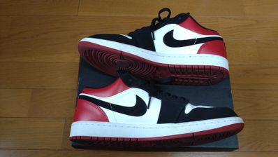 Nike Air Jordan 1 Low "Black Toe"