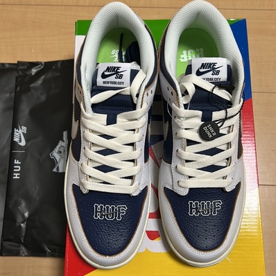 HUF × Nike SB Dunk Low "New York"