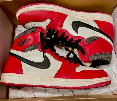 Nike Air Jordan 1 High OG "Lost & Found/Chicago"
