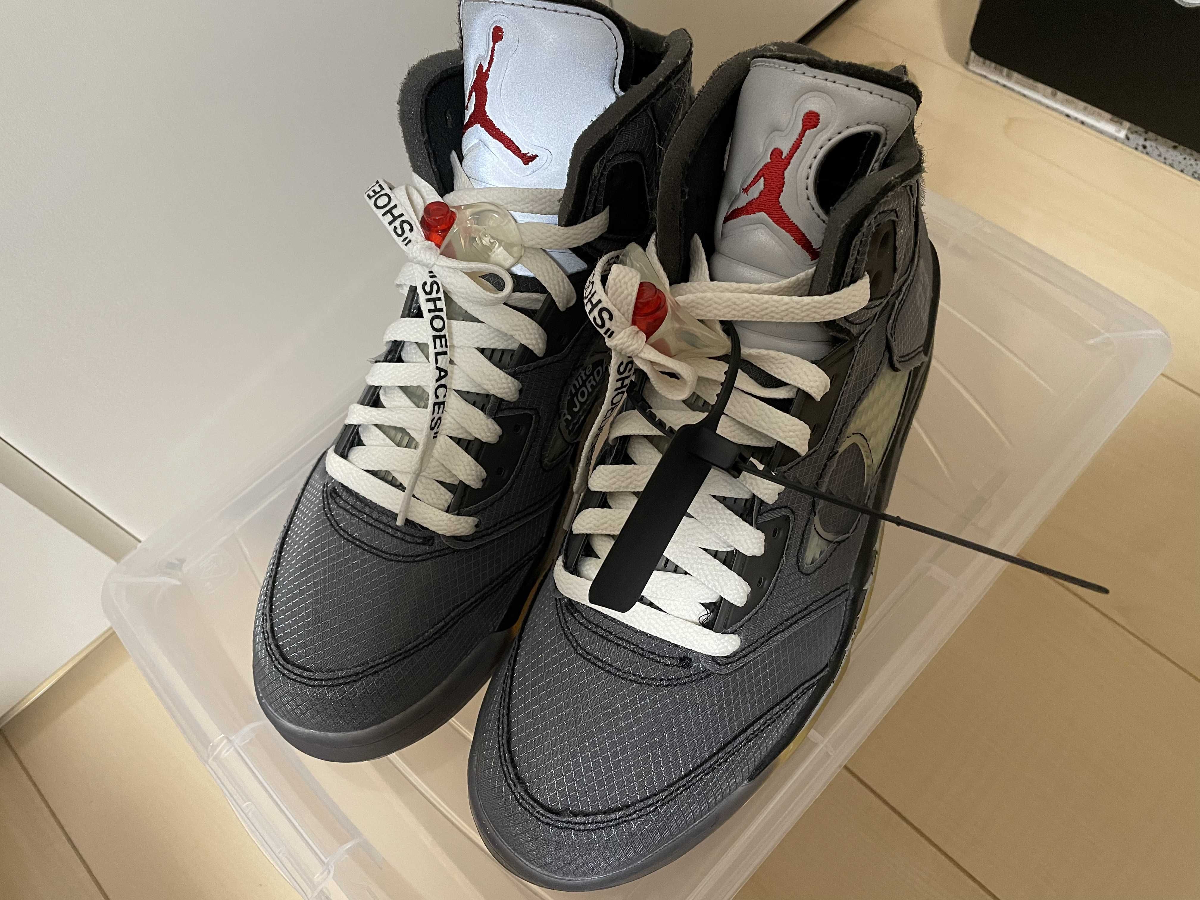 Off-White × Nike Air Jordan 5 "Black/Muslin/Fire Red"