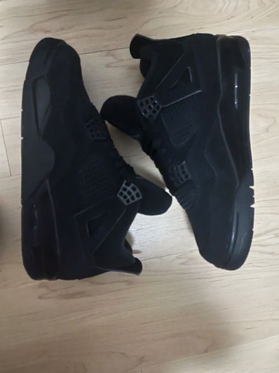 Nike Air Jordan 4 "Black Cat"