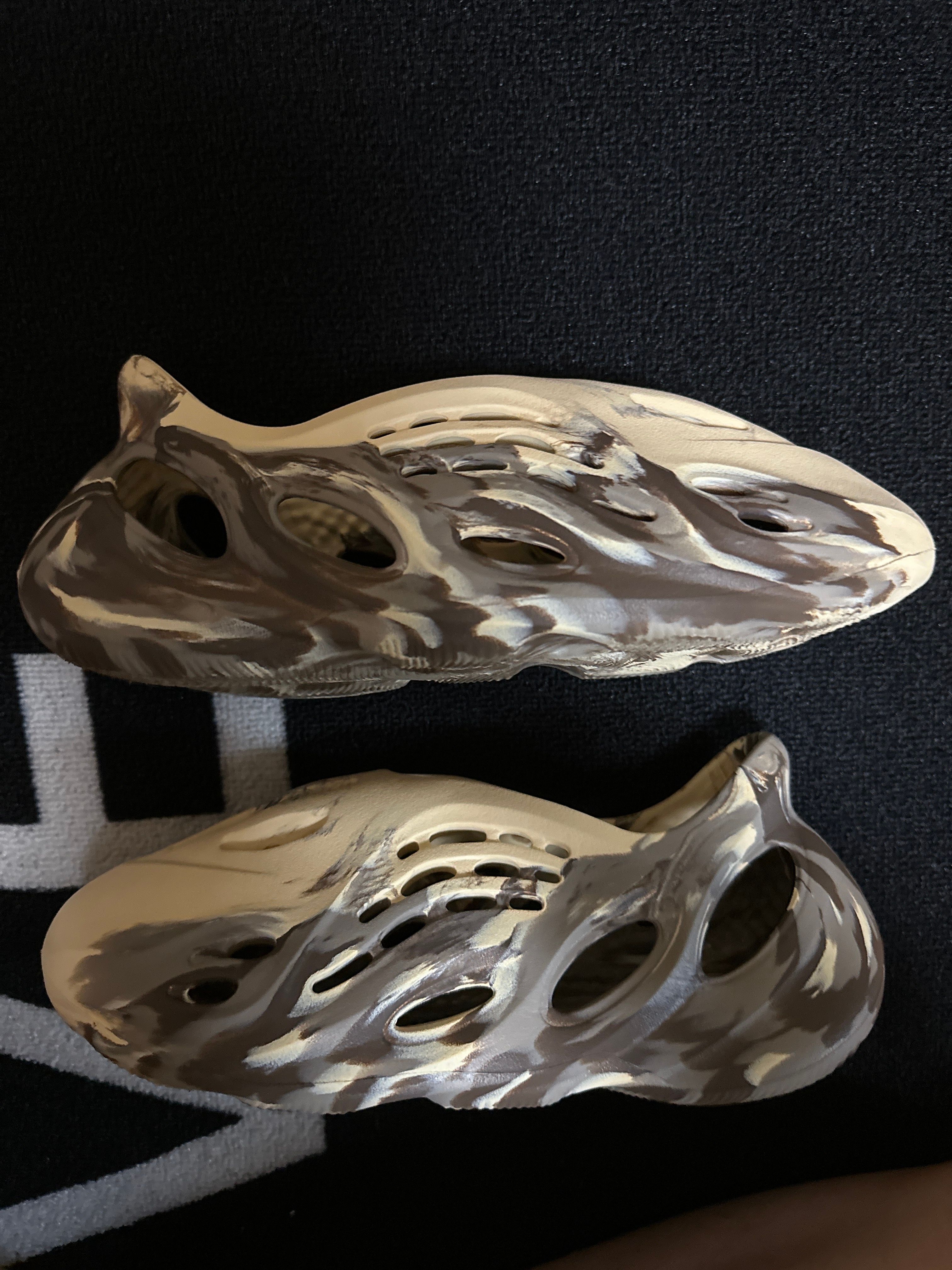 adidas Originals YEEZY Foam Runner "MX Cream Clay"