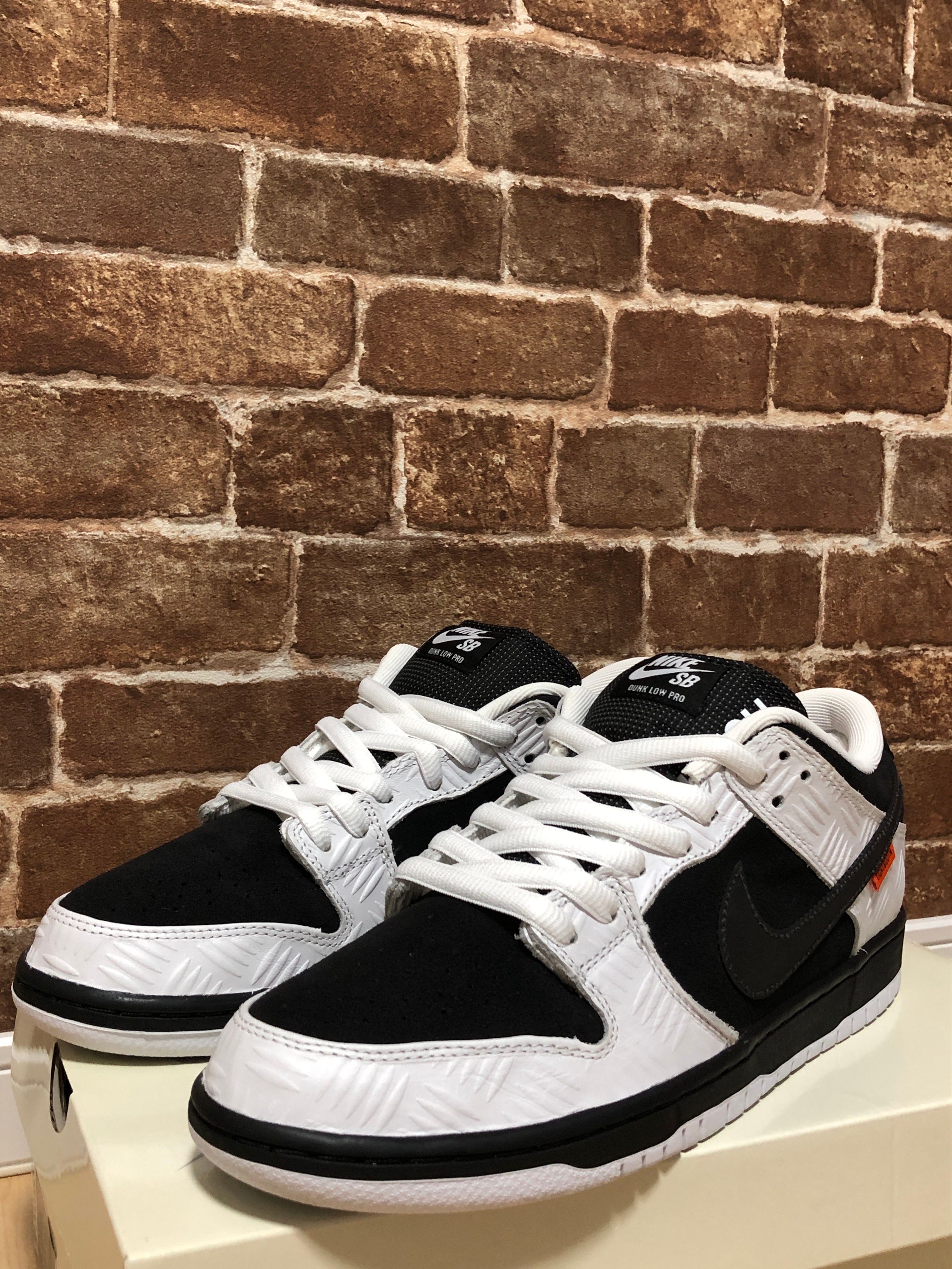 TIGHTBOOTH × Nike SB Dunk Low Pro QS "Black and White"