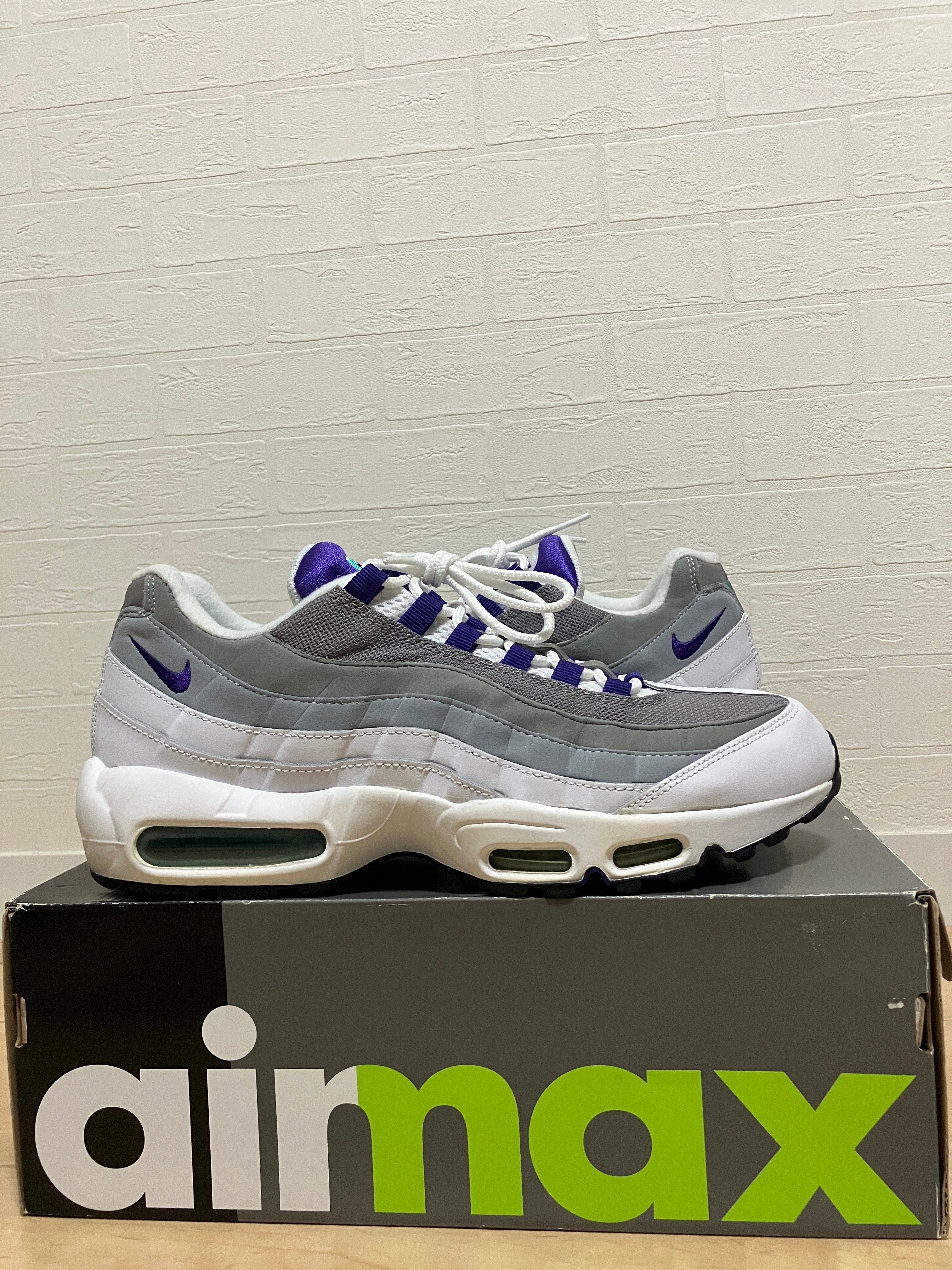 Nike Air Max 95 Original "White/Court Purple/Emerald Green/Wolf Grey" (2015)