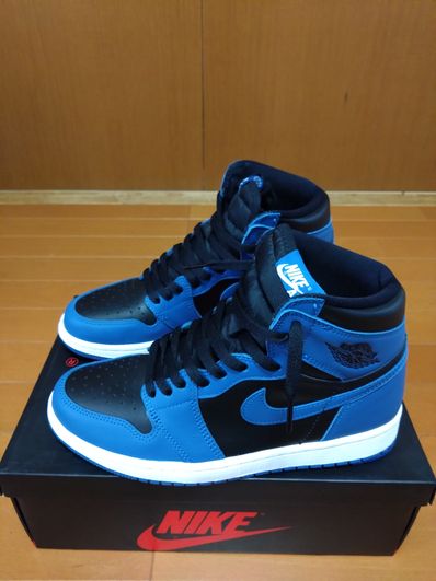 Nike Air Jordan 1 Retro High OG "Dark Marina Blue"