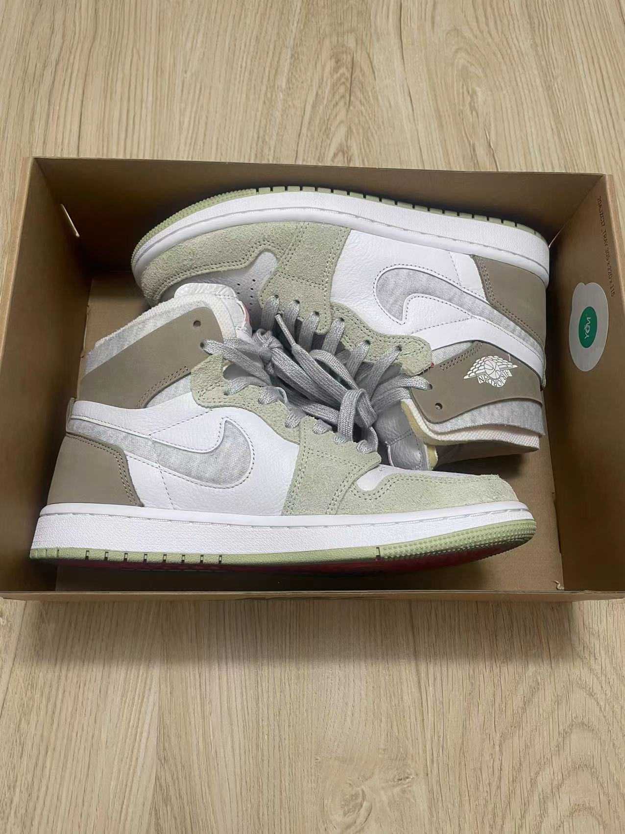 Nike Women's Air Jordan 1 High Zoom Air Comfort "Olive Aura"