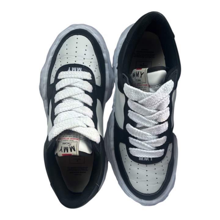Maison MIHARA YASUHIRO WAYNE OG Sole Leather Low-top Sneaker "Black/White"