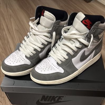 Nike Air Jordan 1 Retro High OG "Black and Smoke Grey"