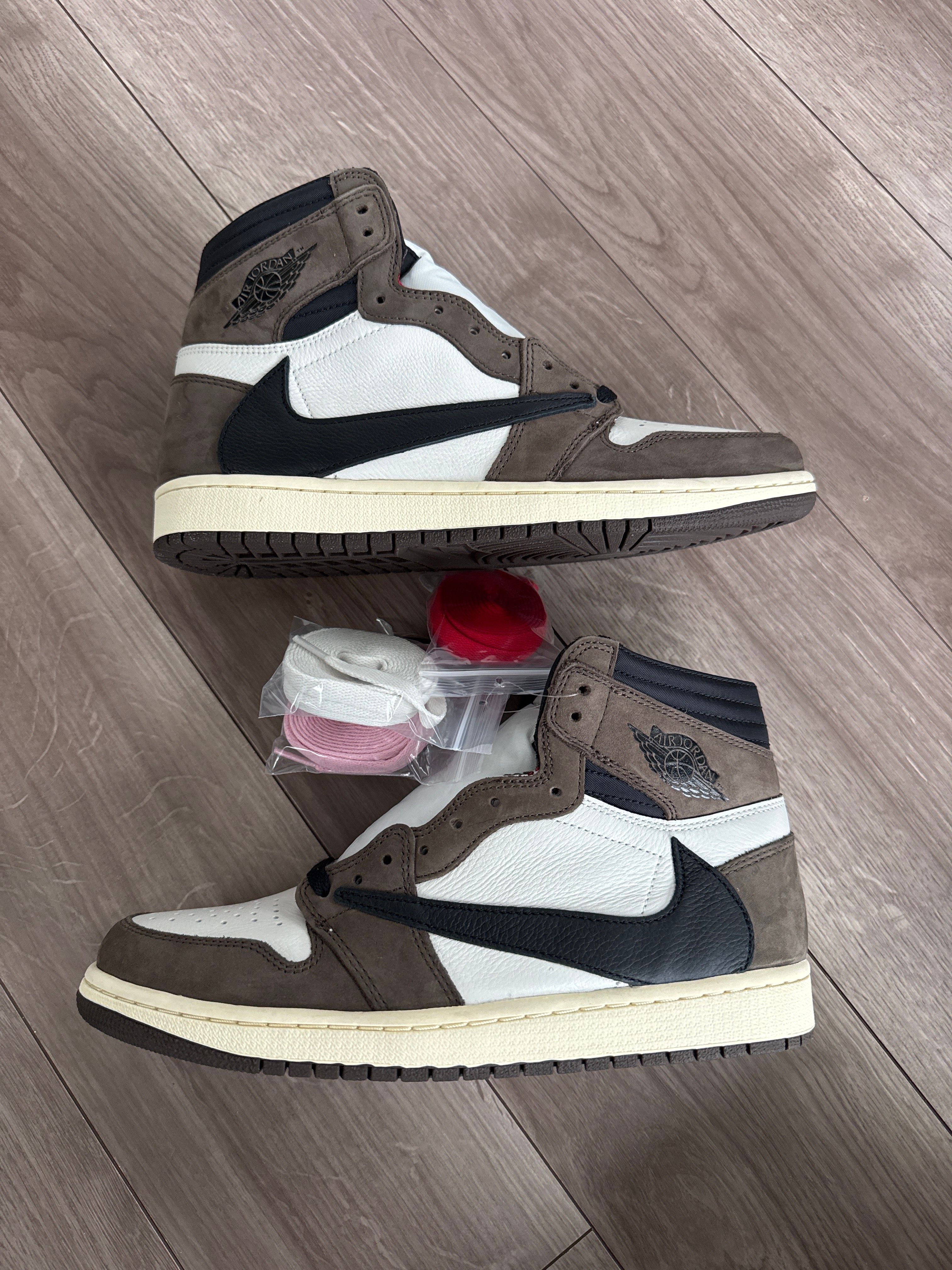 Travis Scott × Nike Air Jordan 1 Retro High OG TS SP "Sail/Dark Mocha"