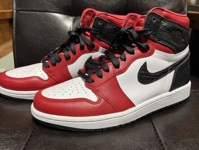 Nike Women's Air Jordan 1 High OG "Satin Red"
