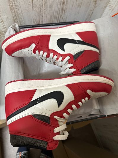 Nike Air Jordan 1 High OG "Lost & Found/Chicago"