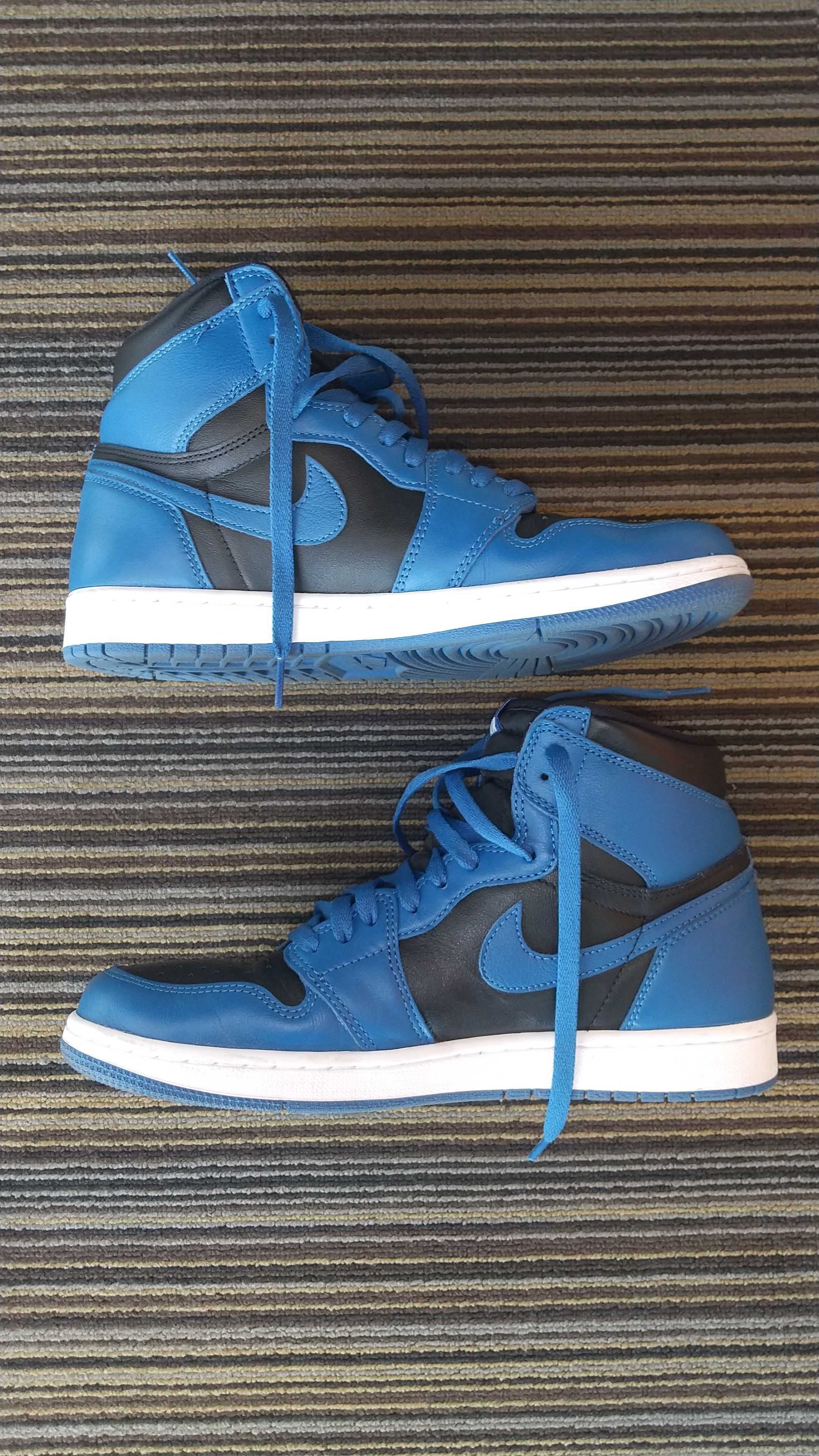 Nike Air Jordan 1 Retro High OG "Dark Marina Blue"