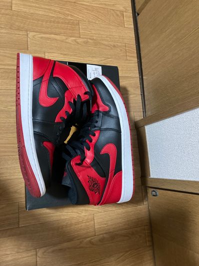 Nike Air Jordan 1 Mid "Bred"