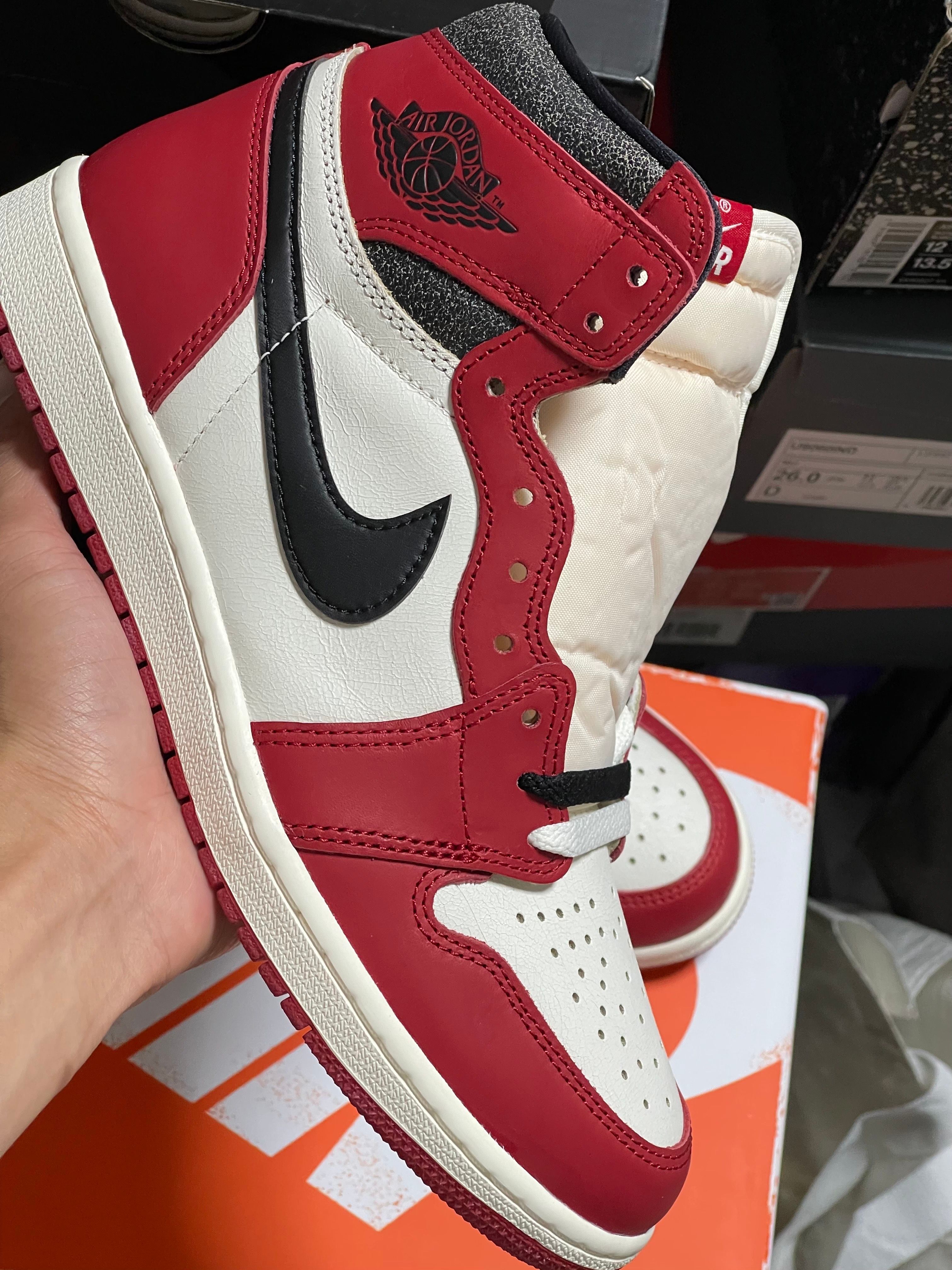 Nike Air Jordan 1 High OG "Lost & Found/Chicago"