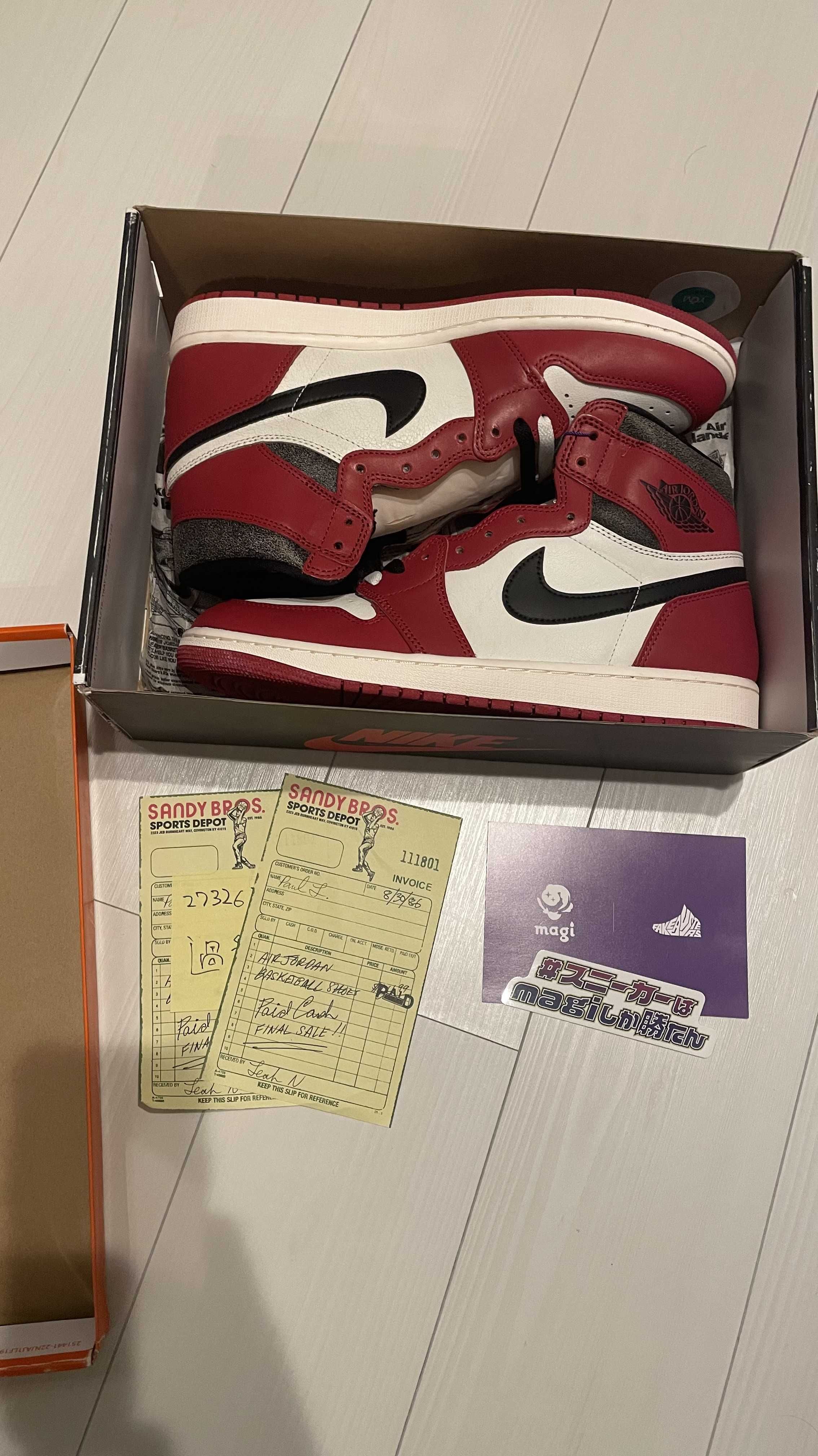 Nike Air Jordan 1 High OG "Lost & Found/Chicago"