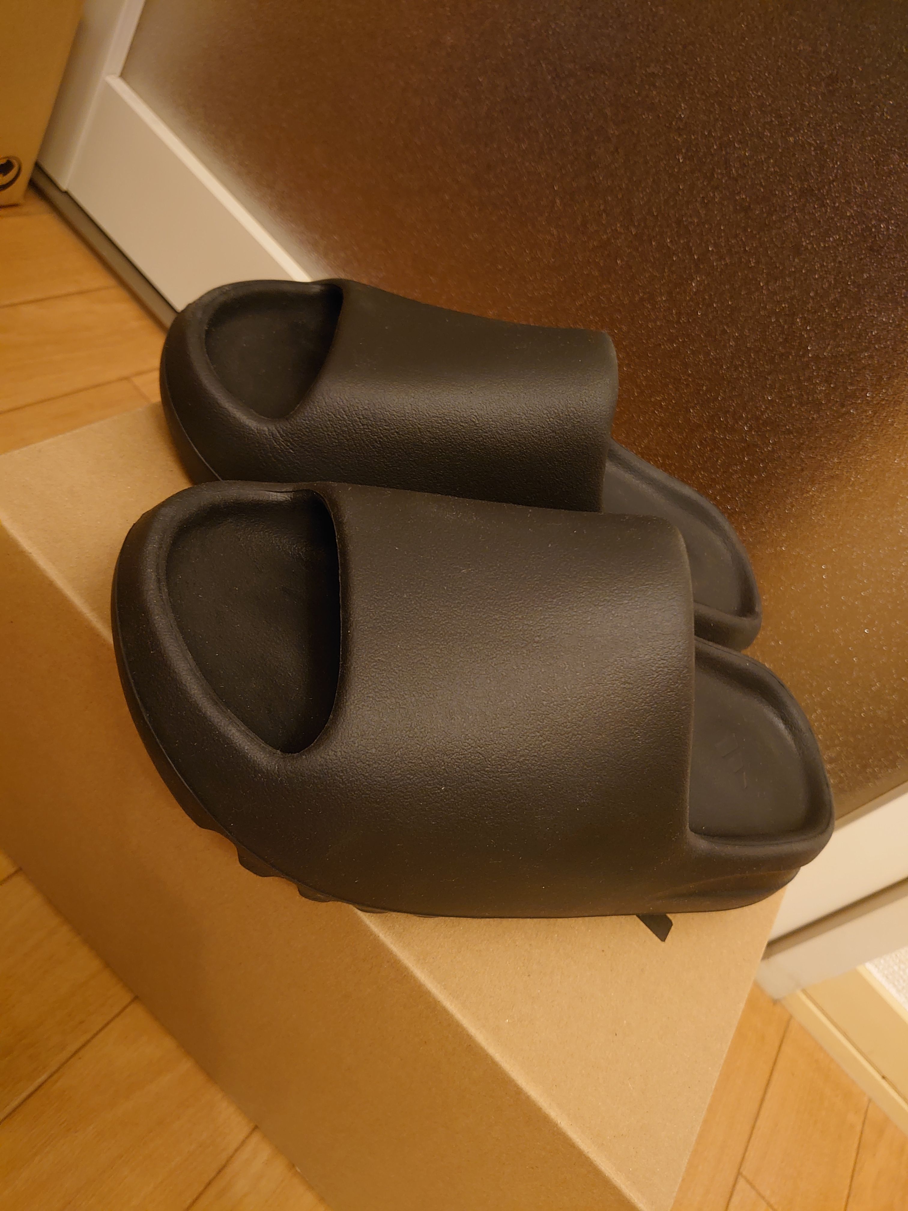 adidas YEEZY Slide "Onyx"