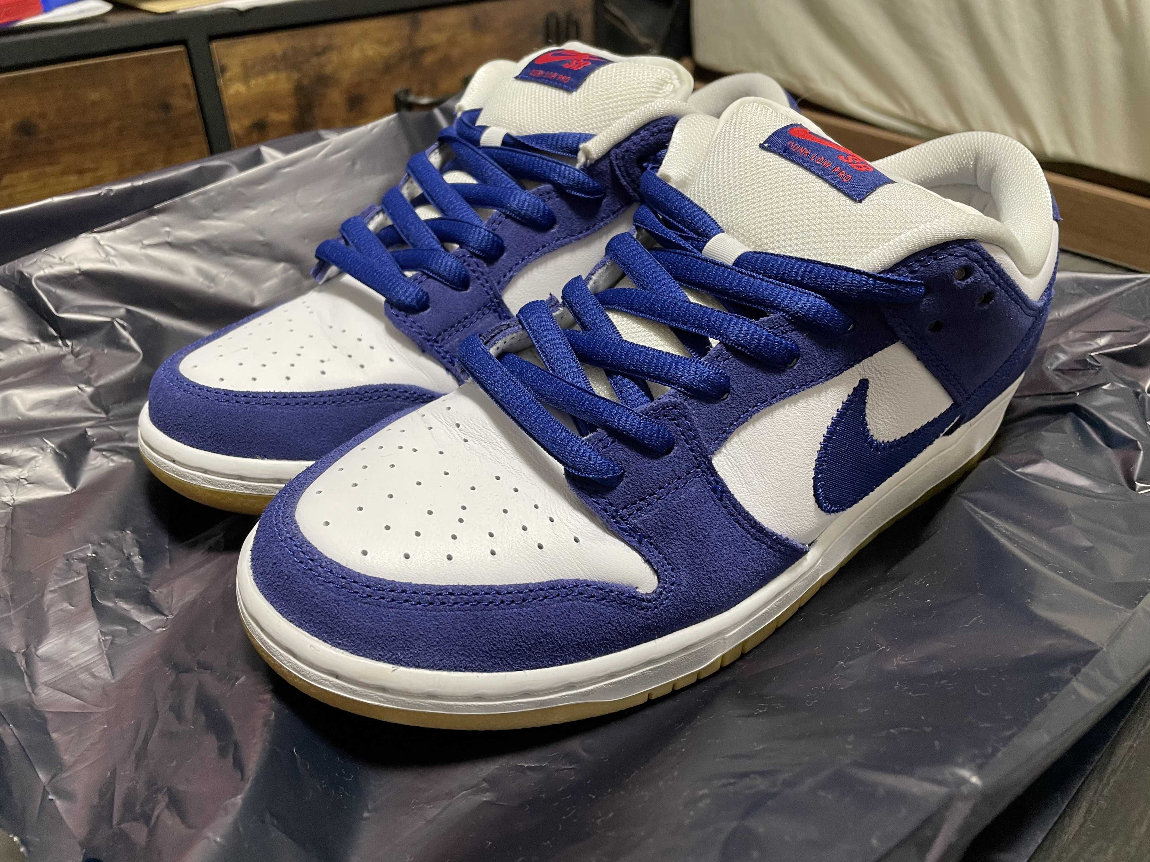 Nike SB Dunk Low "Los Angeles Dodgers/Deep Royal Blue"