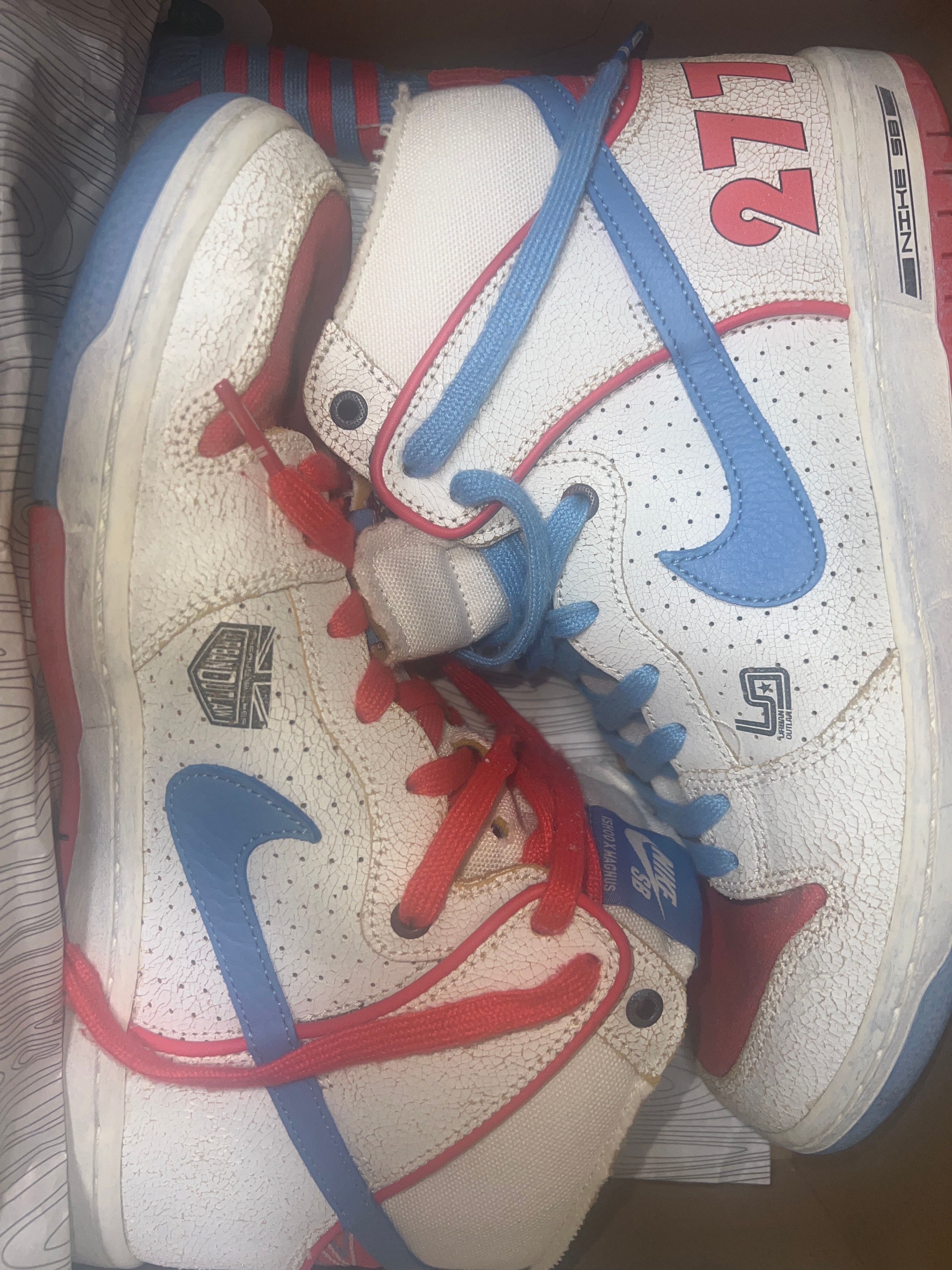 Magnus Walker x Nike SB Dunk High "1971 Porche 911 T 277"