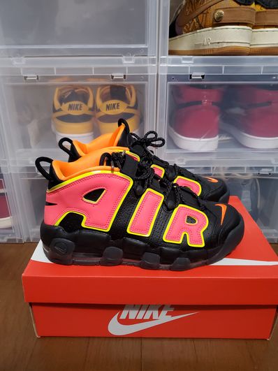 NIKE Women's AIR MORE UPTEMPO "HOT PUNCH"