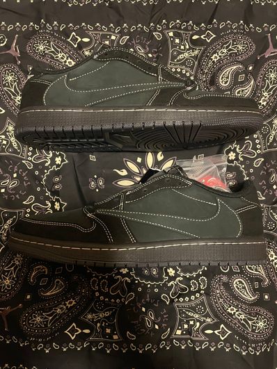 Travis Scott × Nike Air Jordan 1 Low OG SP "Black Phantom"
