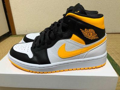 Nike Women's Air Jordan 1 Mid SE "Laser Orange Black"