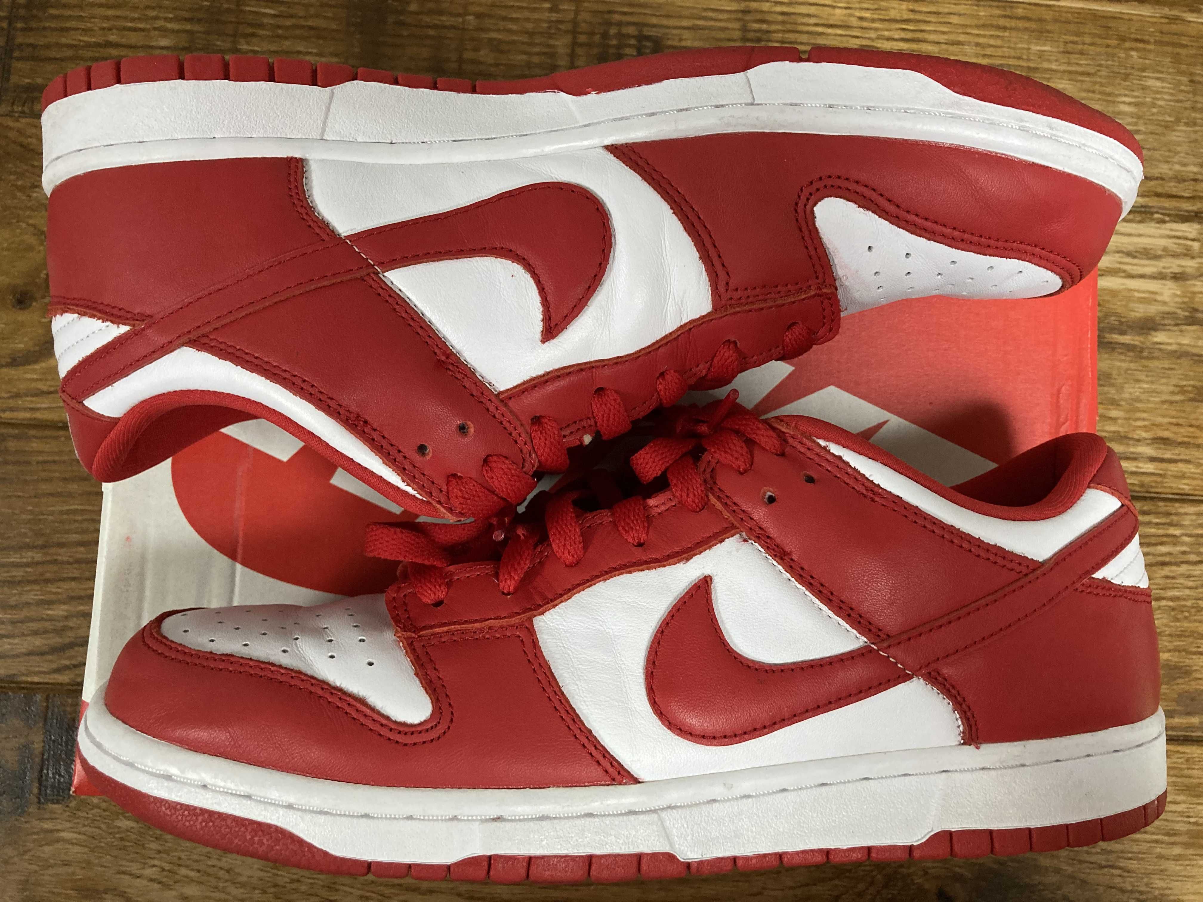 Nike Dunk Low SP "White and University Red"