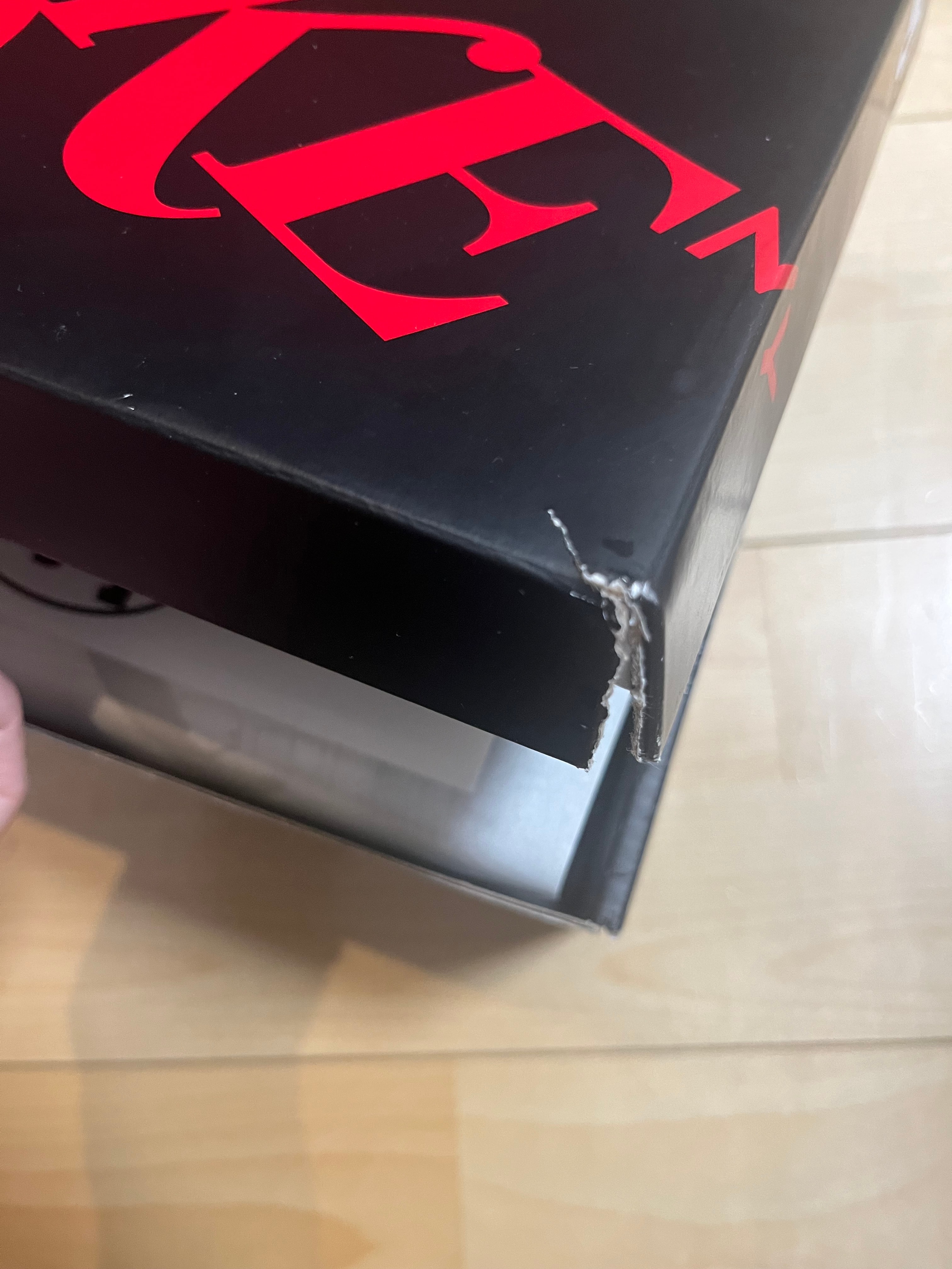 アウェイクニューヨーク × ナイキ ジョーダン エアシップ SP "ユニバーシティレッド"