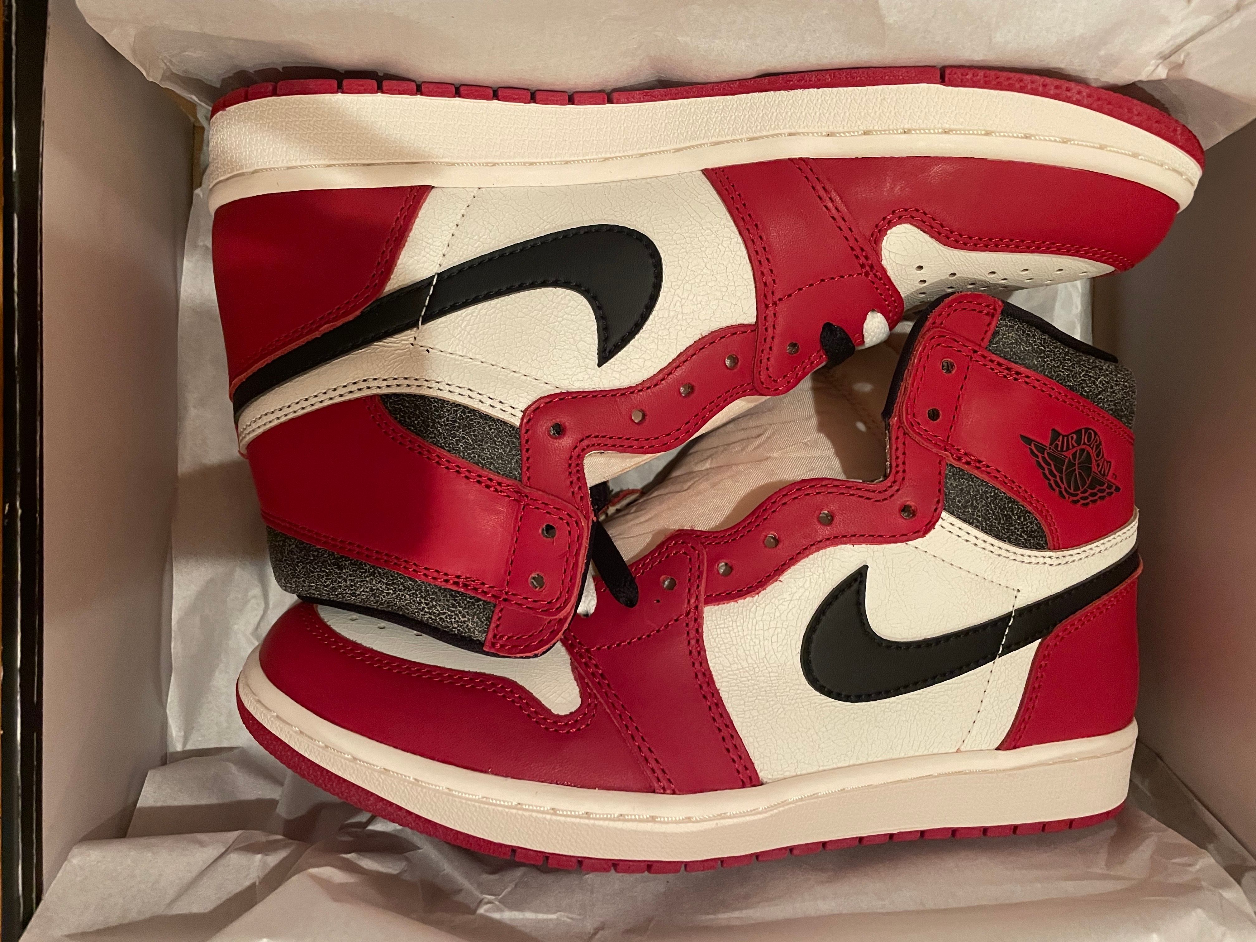 Nike Air Jordan 1 High OG "Lost & Found/Chicago"