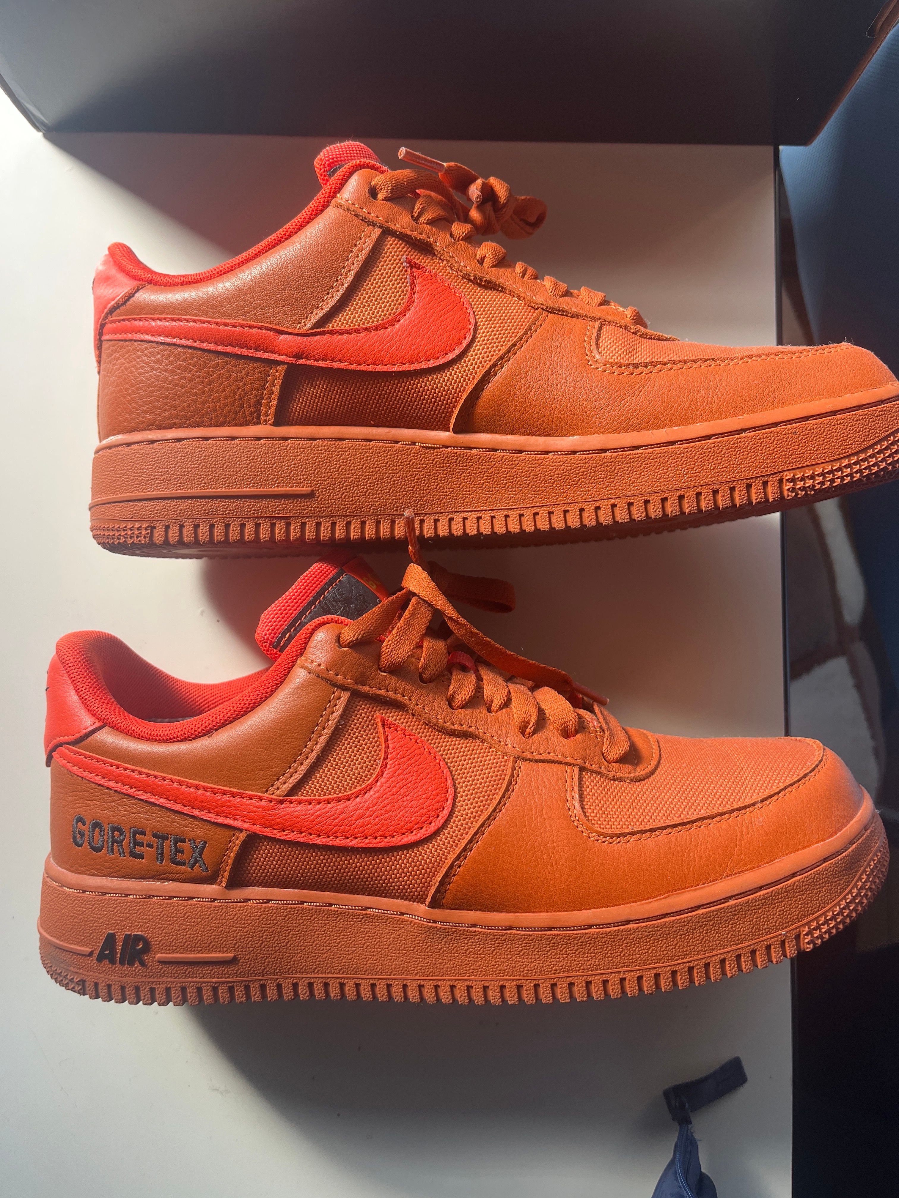 NIKE AIR FORCE 1 LOW GORE-TEX "DESERT ORANGE"