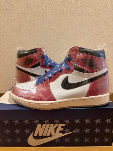 Trophy Room × Nike Air Jordan 1 Retro High "Chicago" (Friends and Family) (Blue Laces)
