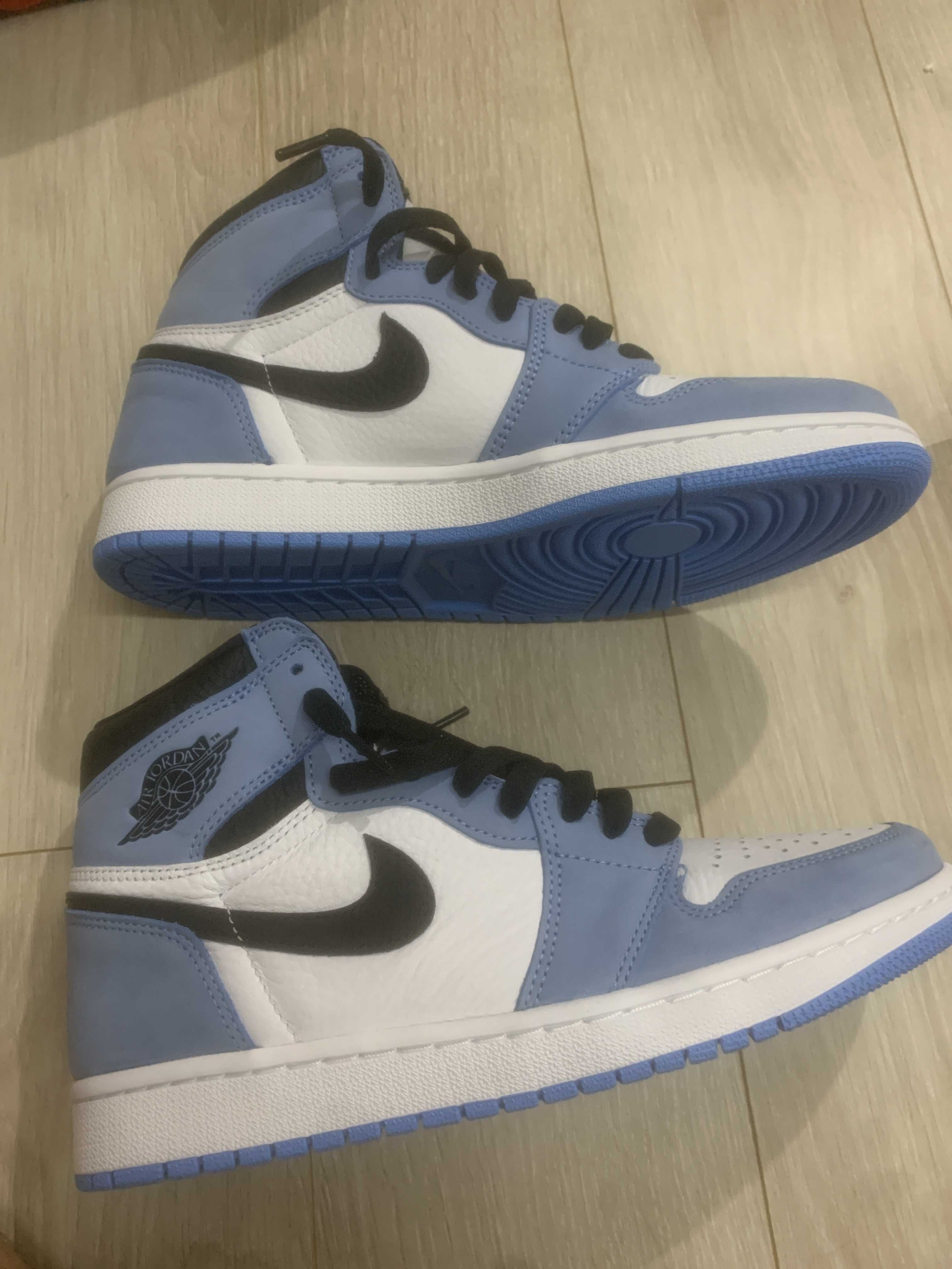 Nike Air Jordan 1 High OG "University Blue"