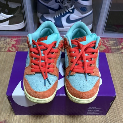 Nike SB Dunk Low Pro PRM "Orange and Emerald Rise"