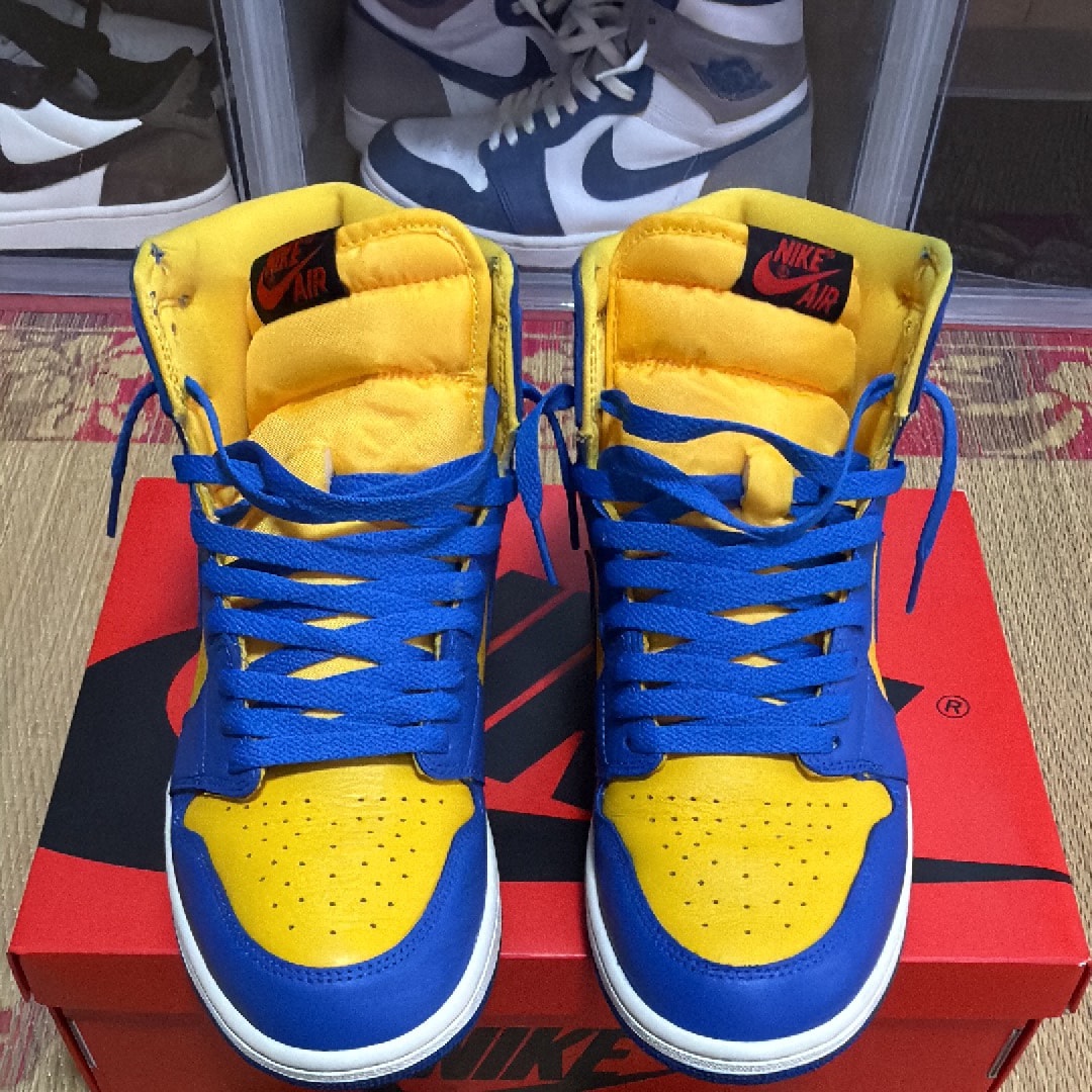 Nike Women's Air Jordan 1 High OG "Game Royal and Varsity Maize"