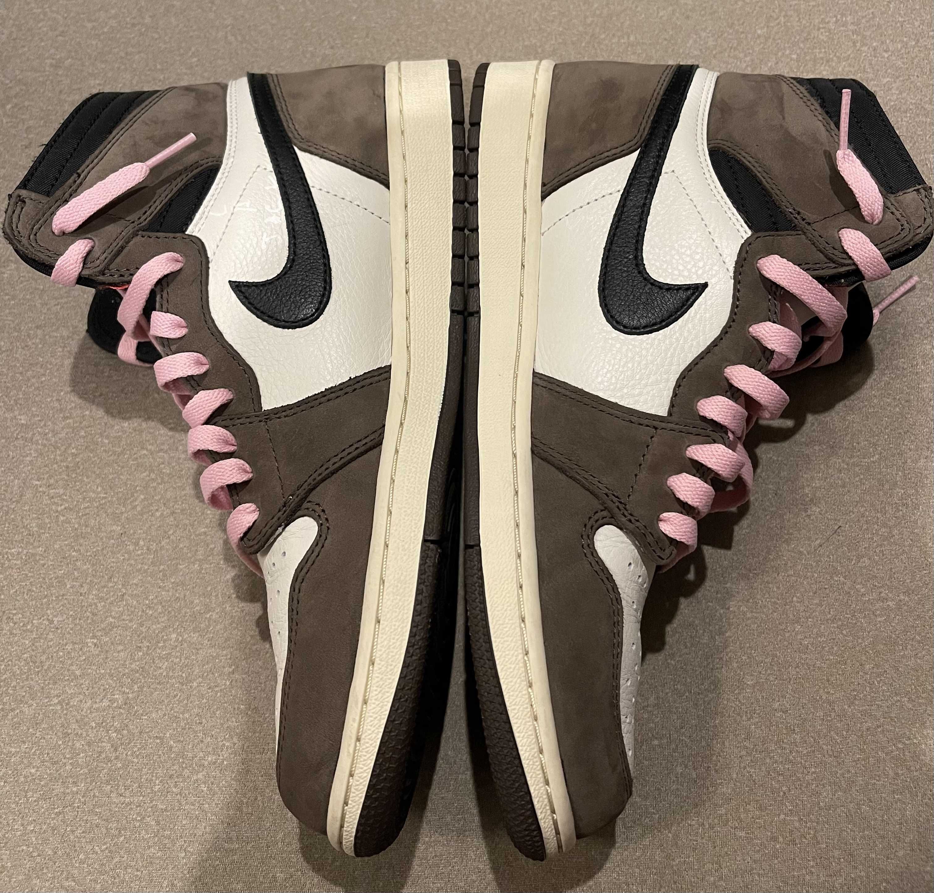 Travis Scott × Nike Air Jordan 1 Retro High OG TS SP "Sail/Dark Mocha"